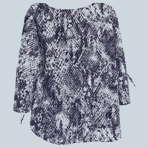 Ellen Tracy Bell Sleeves Animal Print Blouse Size Xl - Picture 3 of 7